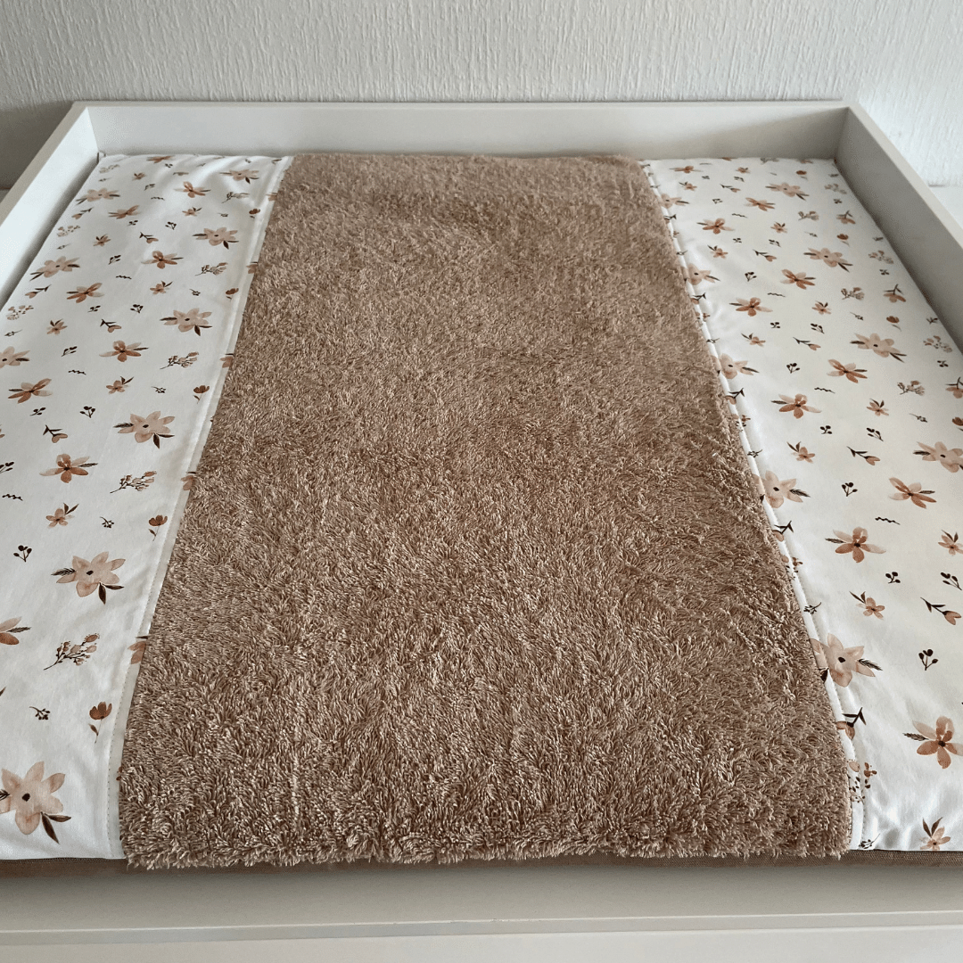 Changing pad with cover - Brown flowers